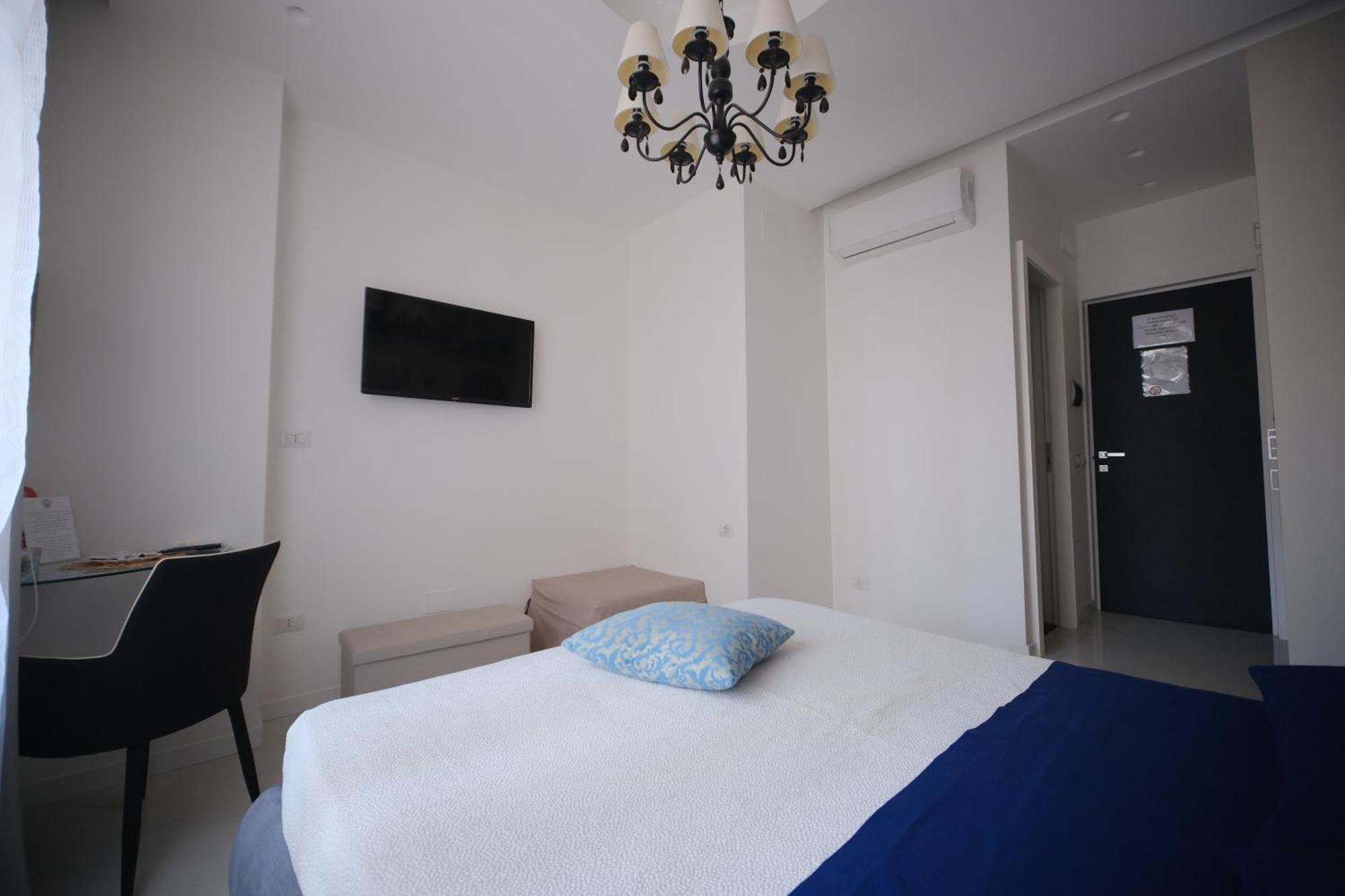 Luxury Charlemagne Bed and breakfast *