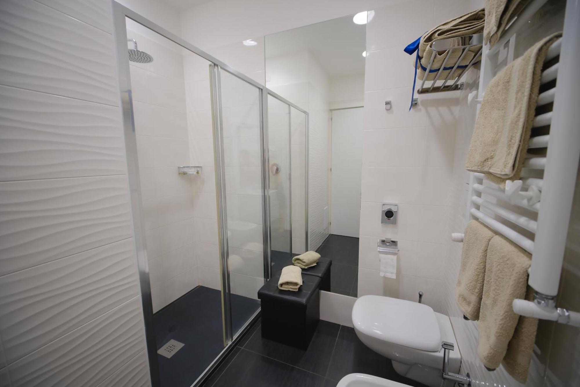 Luxury Charlemagne Bed & Breakfast *